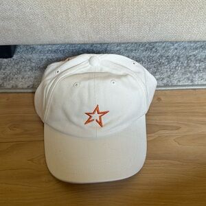 Perfect Moment Cotton Twill Hat